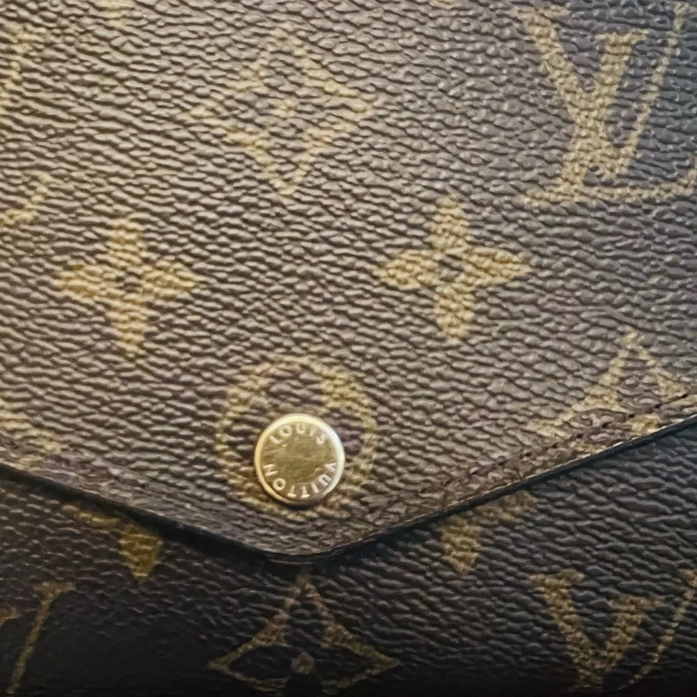 LOUIS VUITTON Long Wallet Portefeuille Sarah Monogram canvas 💯% Authentic - Picture 8 of 16